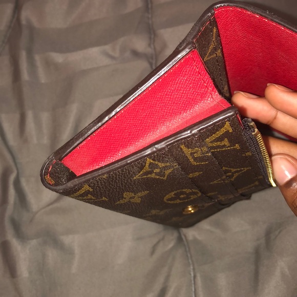 Louis Vuitton Wallet - Picture 5 of 7